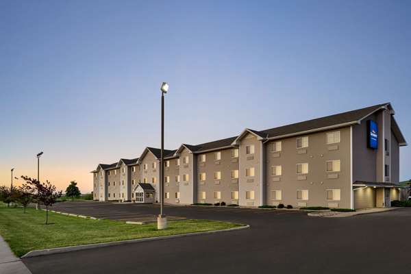 Exterior view - Baymont Inn & Suites Fremont