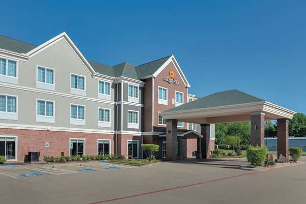 Exterior view - La Quinta Inn & Suites South Tyler