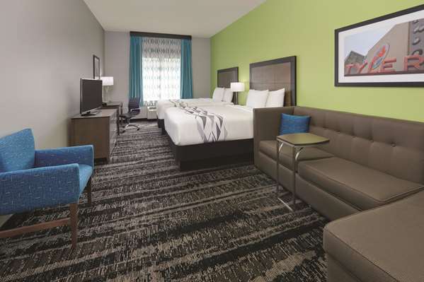  - La Quinta Inn & Suites South Tyler