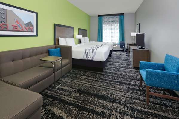  - La Quinta Inn & Suites South Tyler