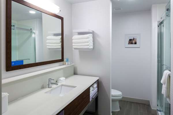  - Hampton Inn & Suites Burr Ridge