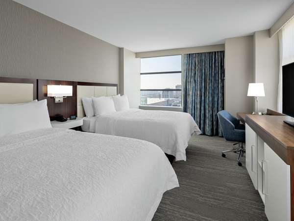  - Hampton Inn McCormick Place Chicago - I-55, Exits 293A & 293C