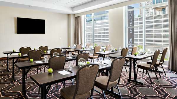  - Home2 Suites by Hilton McCormick Place Chicago - I-55, Exits 293A & 293C