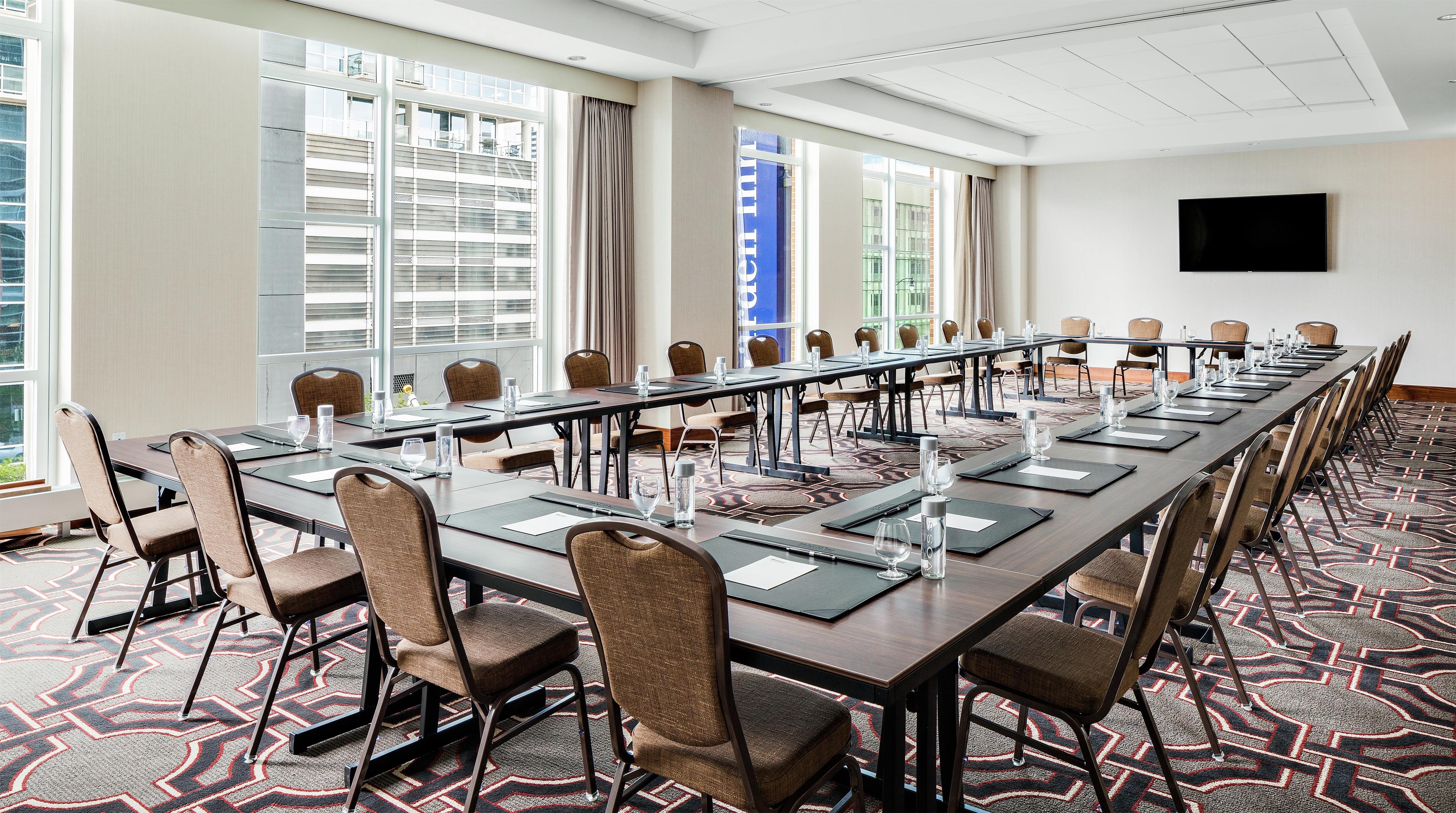 Meeting Room | Hilton Garden Inn Chicago McCormick Place