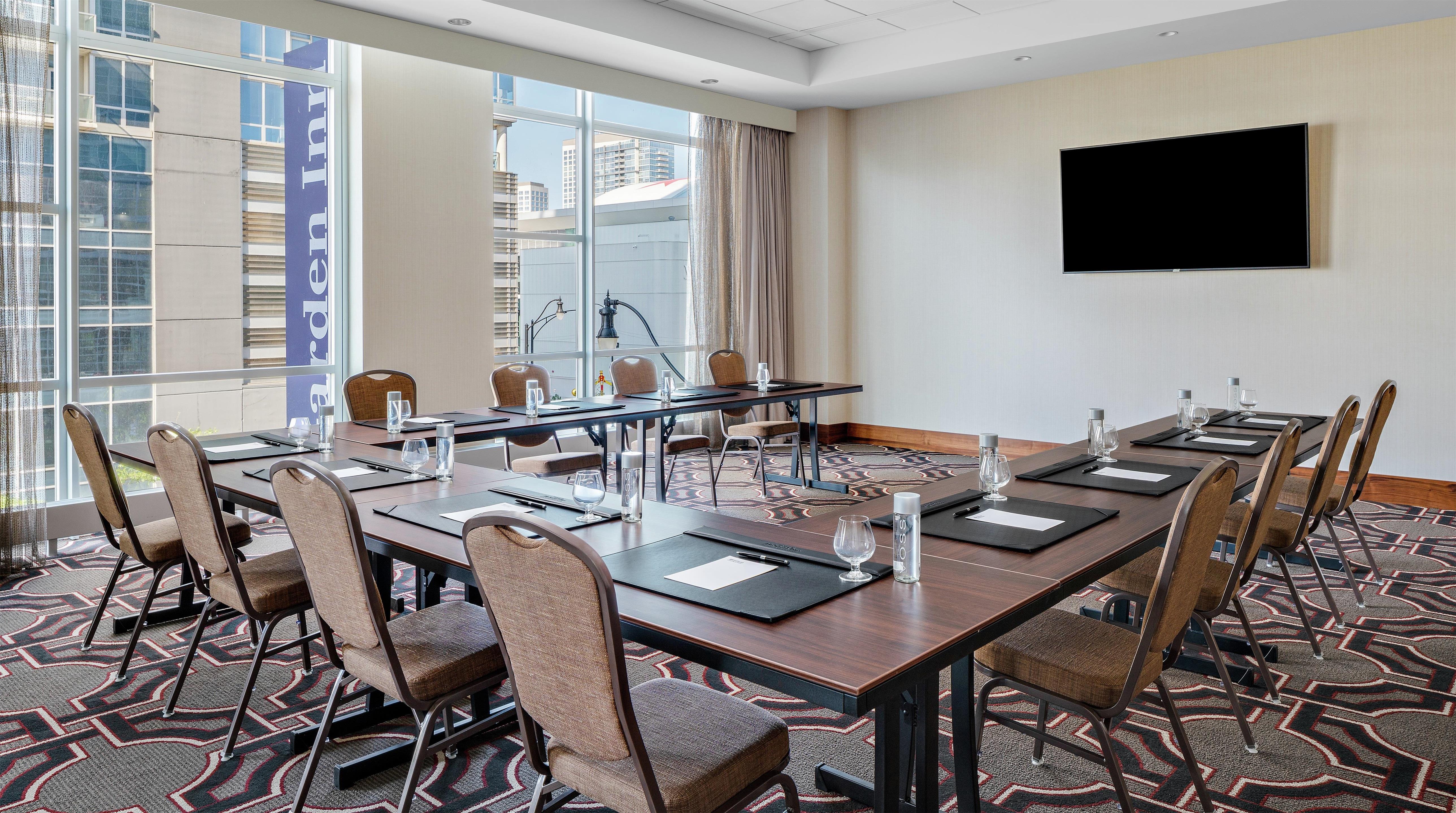 Meeting Room | Hilton Garden Inn Chicago McCormick Place