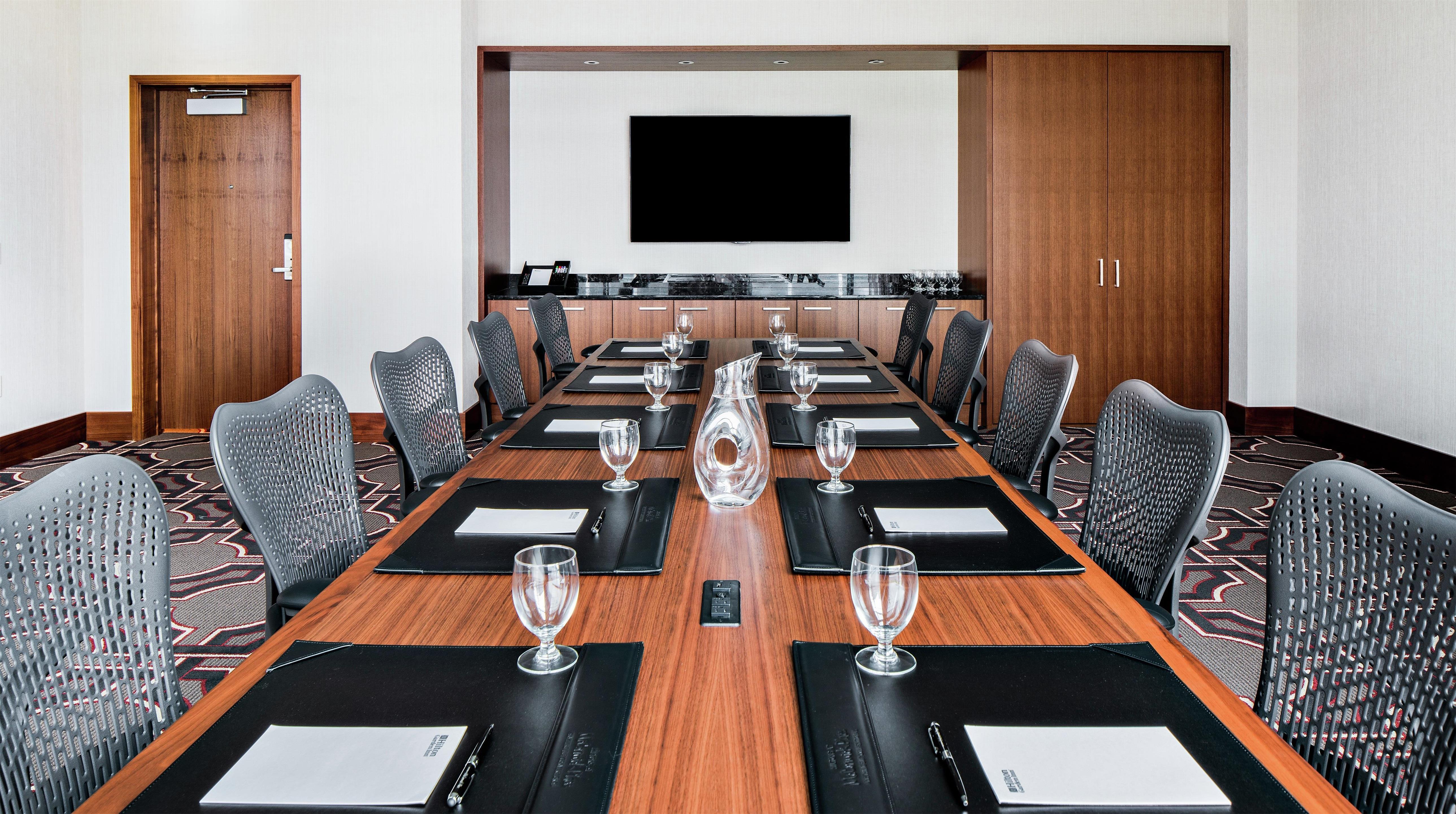 Meeting Room | Hilton Garden Inn Chicago McCormick Place