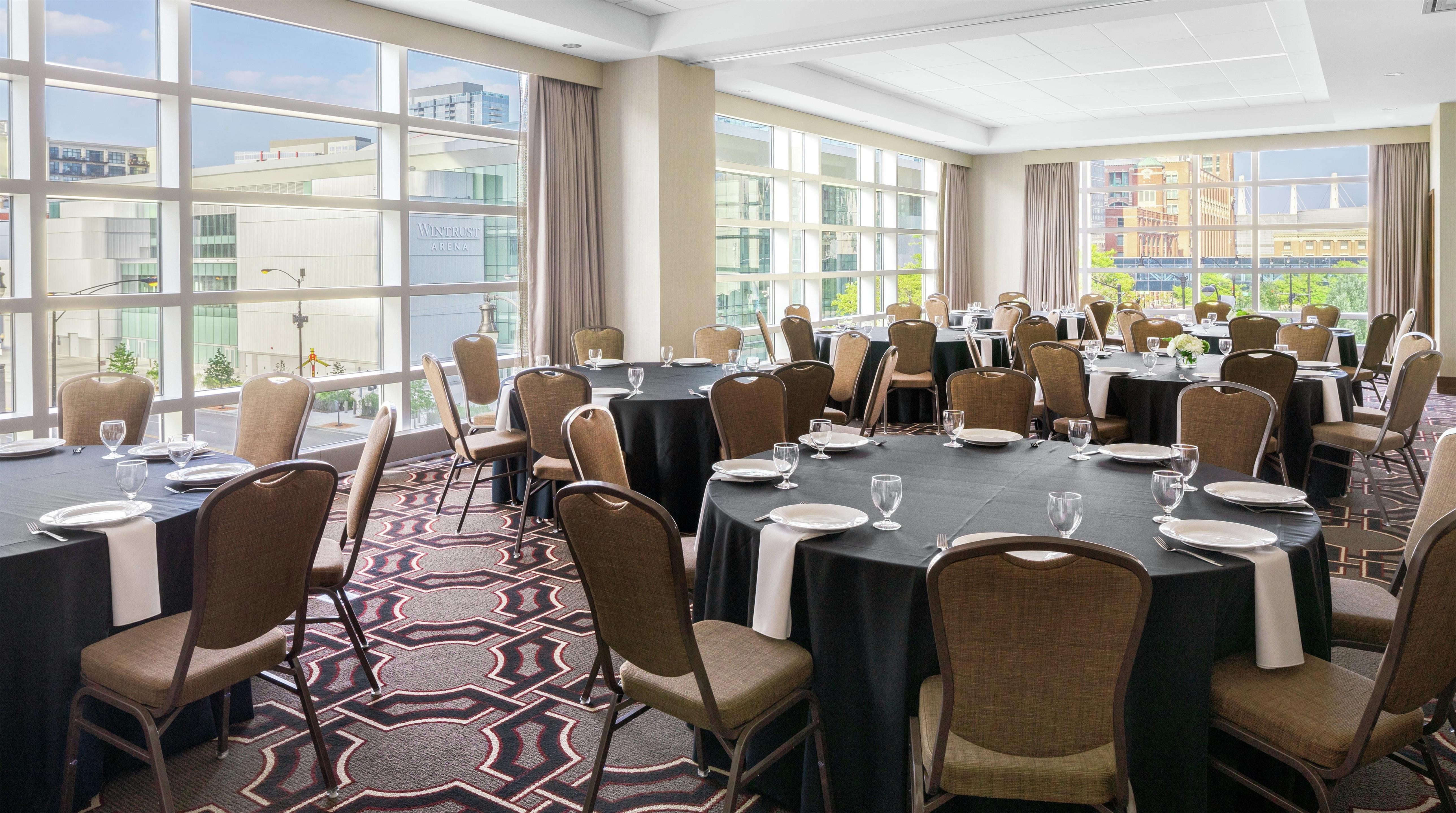 Meeting Room | Hilton Garden Inn Chicago McCormick Place