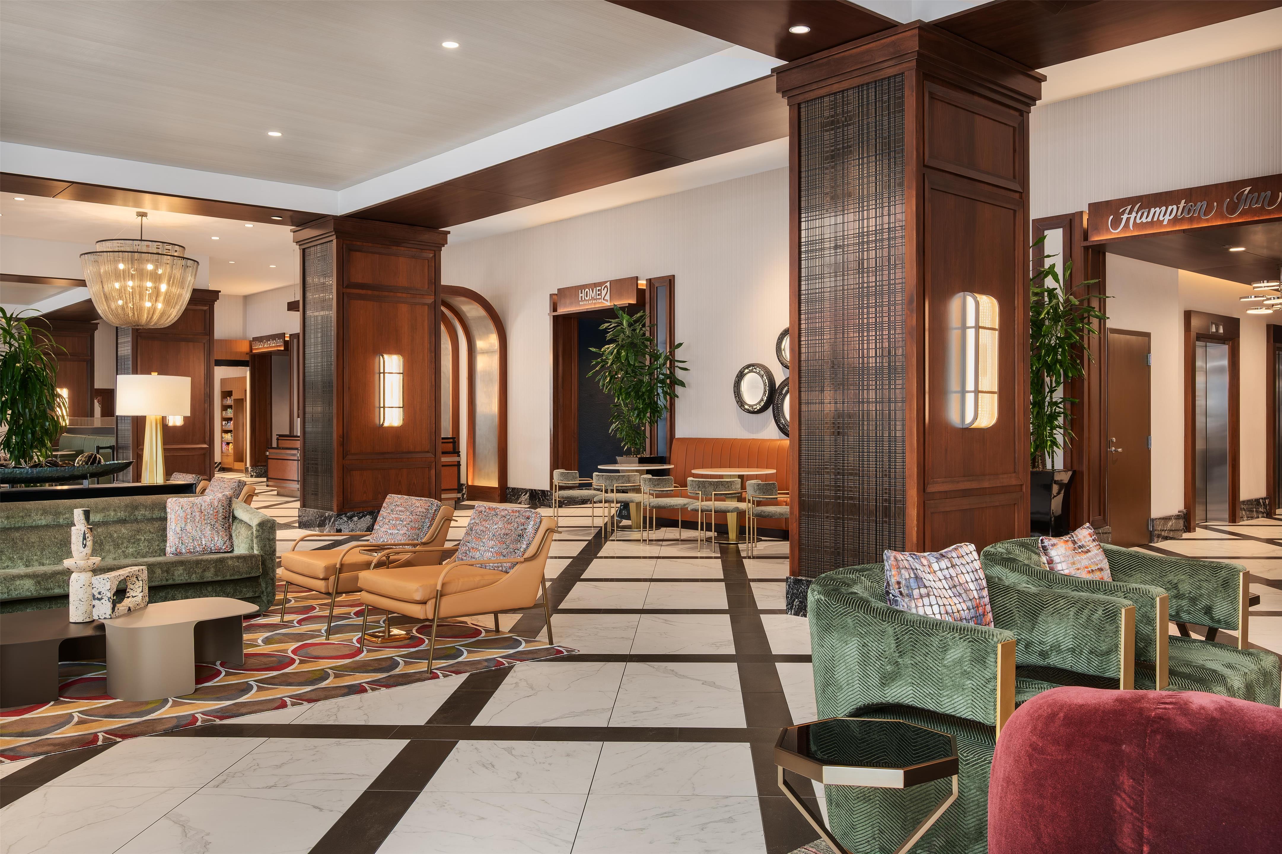 Lobby | Hilton Garden Inn Chicago McCormick Place