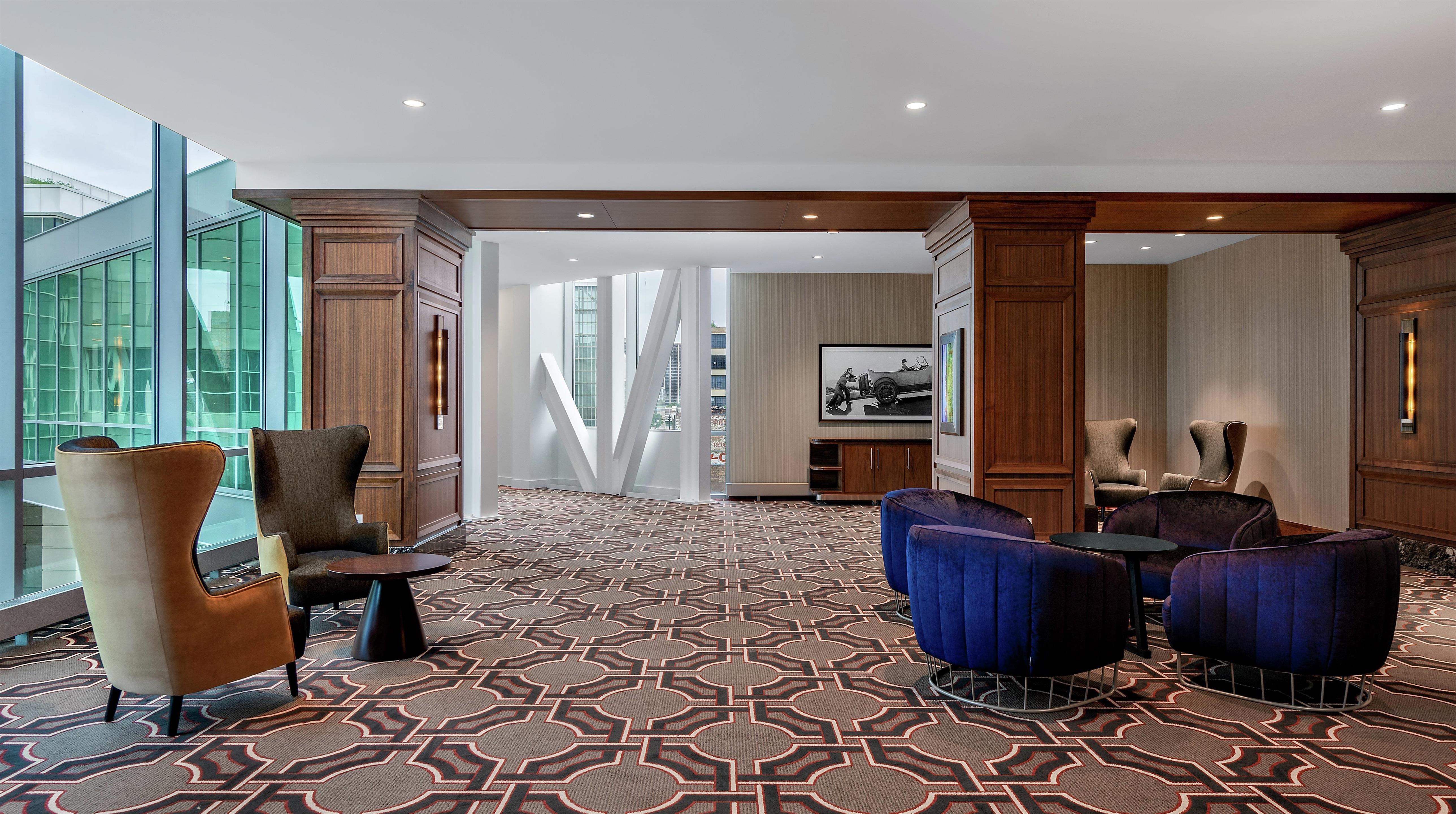 Lobby | Hilton Garden Inn Chicago McCormick Place