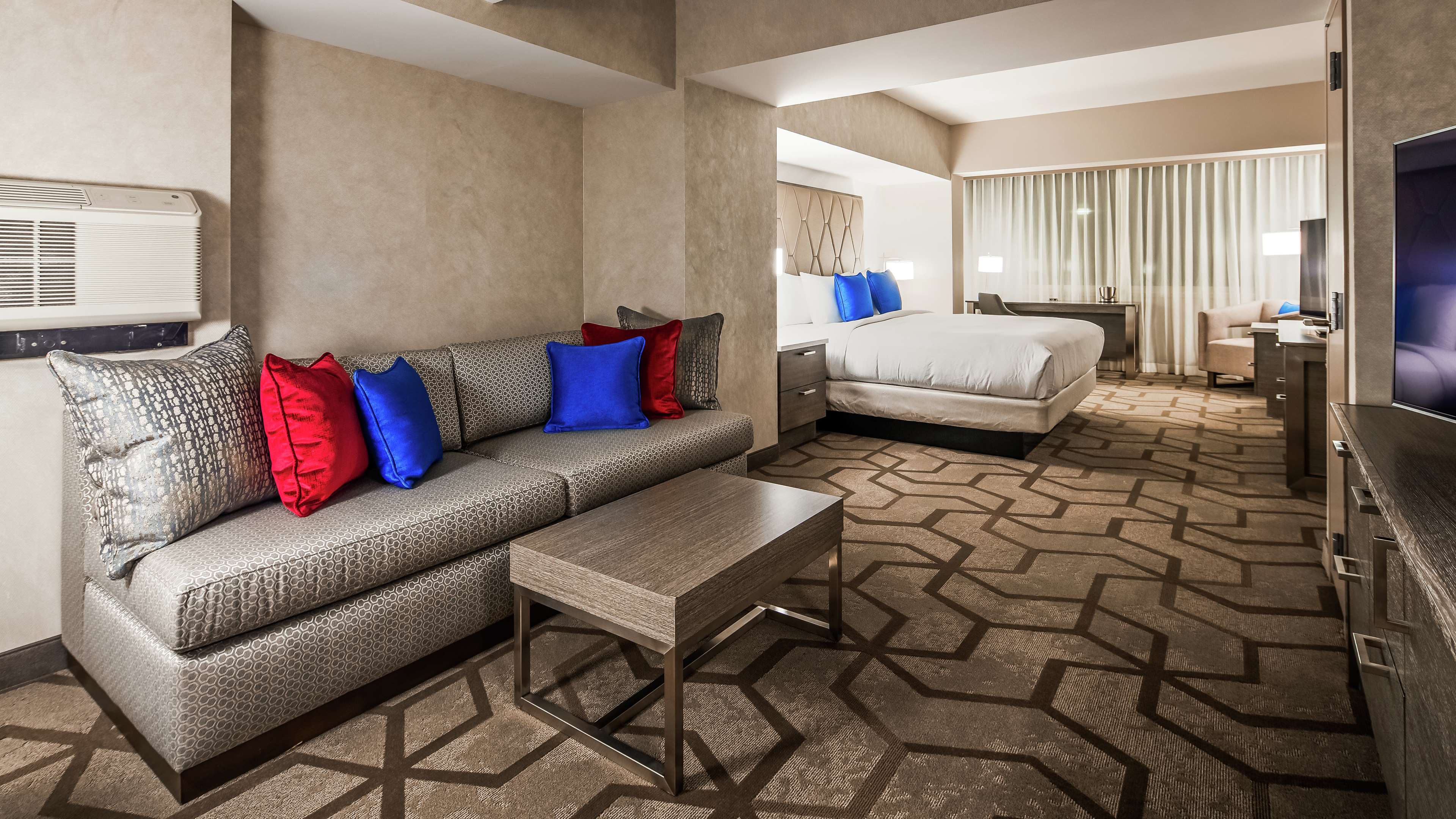 The Kingsley Bloomfield Hills - a DoubleTree by Hilton Room Type - MADELINE SUITE