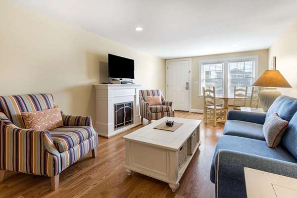 Suite - Bluegreen Vacations Breakers Resort Dennis Port