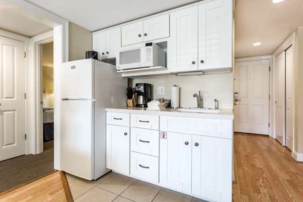 Suite - Bluegreen Vacations Breakers Resort Dennis Port