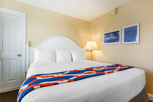 Suite - Bluegreen Vacations Breakers Resort Dennis Port