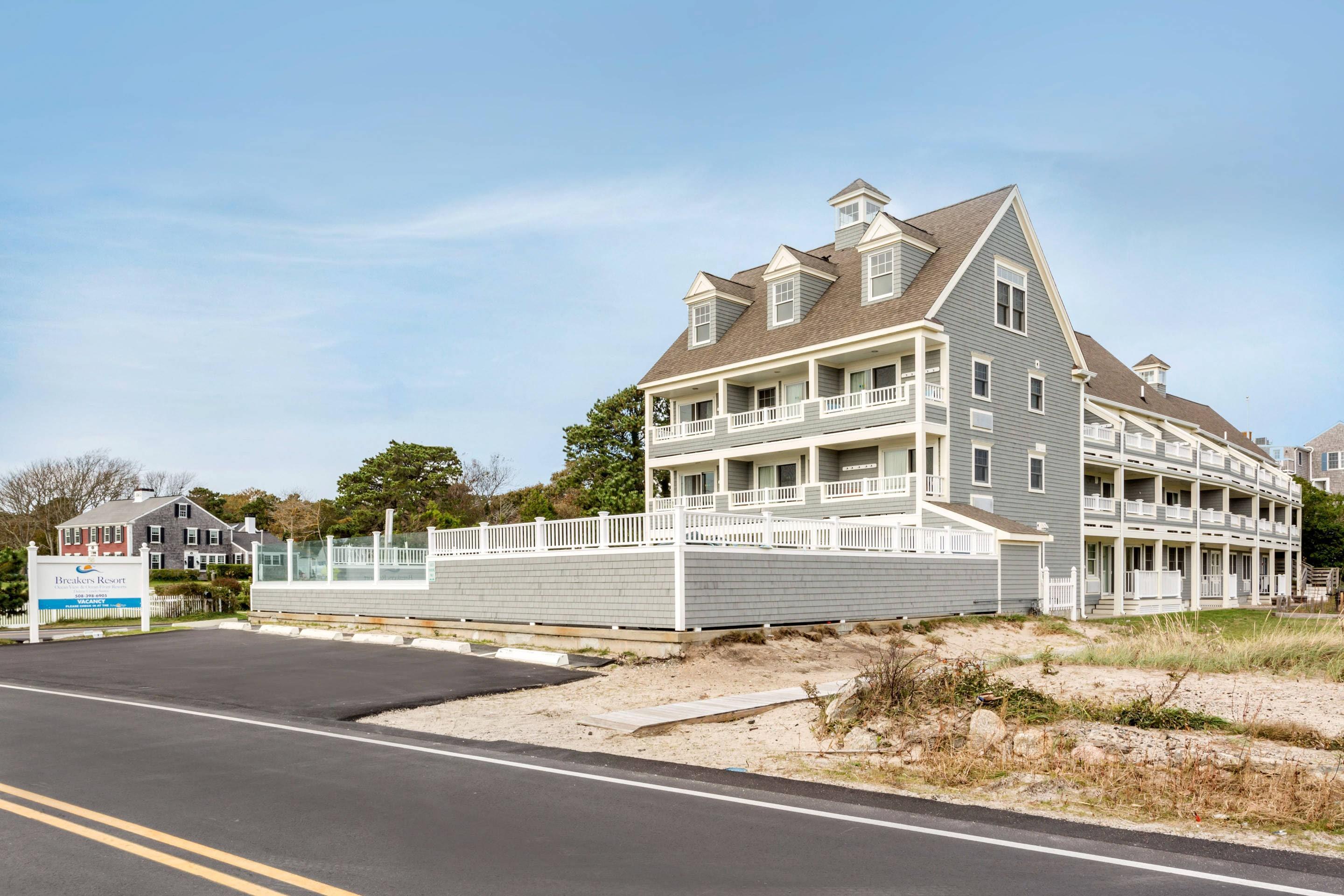 Hotel exterior | Bluegreen Vacations The Breakers, an Ascend Resort