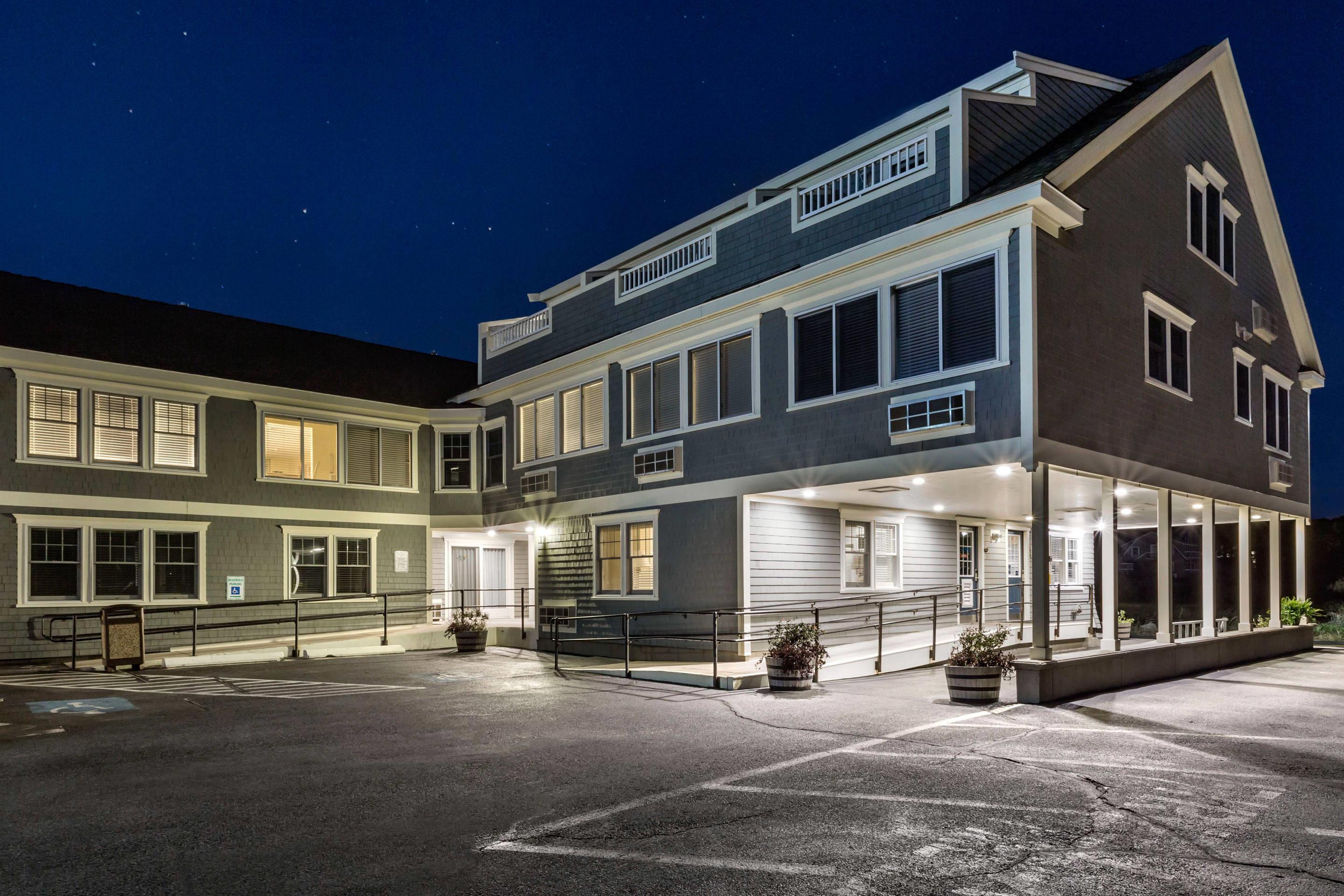 Hotel exterior | Bluegreen Vacations The Breakers, an Ascend Resort