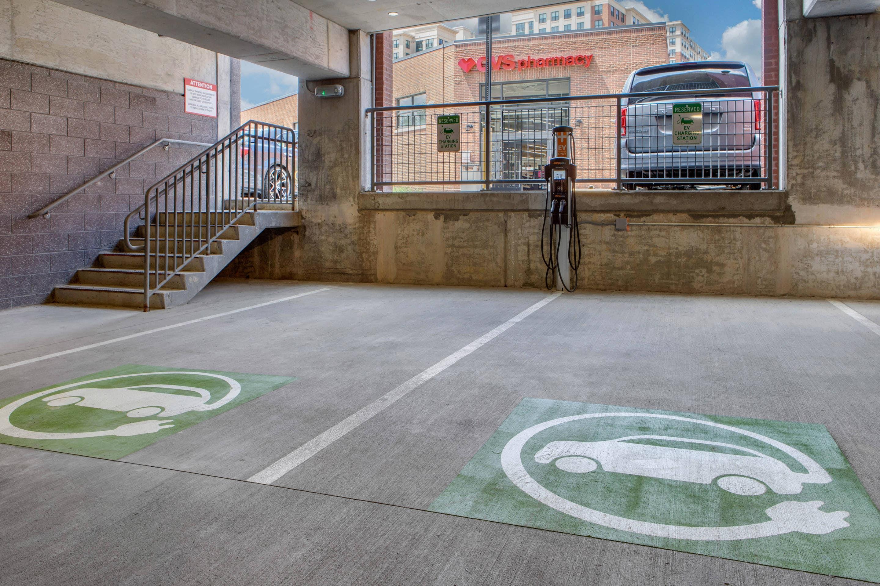 Electronic vehicle charging station | Cambria Hotel College Park