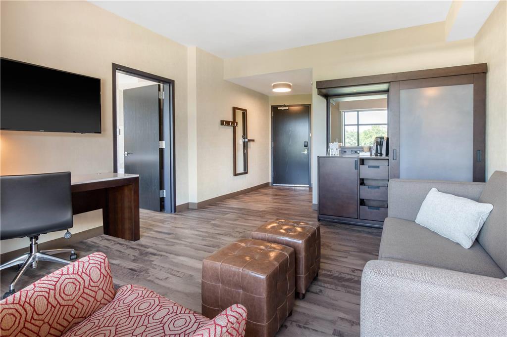 CAMBRIA HOTEL COLLEGE PARK-guestroom-Guest Room,Suite,On-Site.jpg
