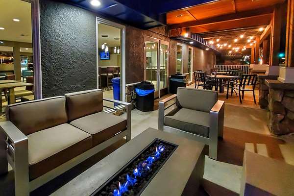  - Cielo Hotel Bishop