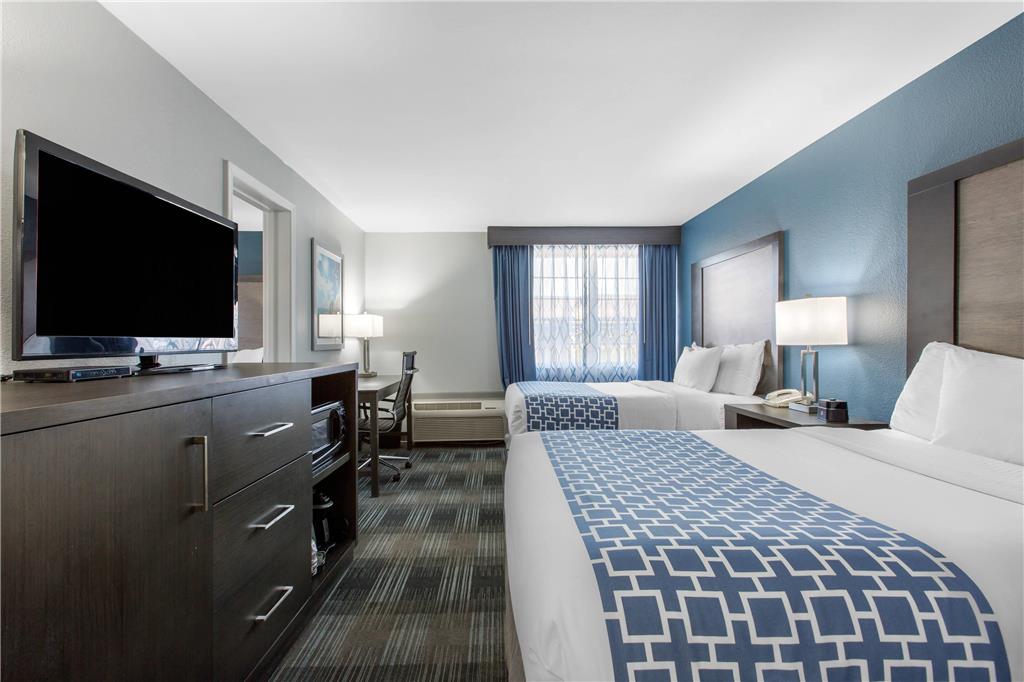 CIELO HOTEL BISHOP-MAMMOTH AN ASCEN-guestroom-Guest Room,Suite,On-Site.jpg