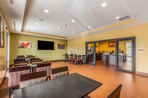 Amenities - Sleep Inn & Suites Hurricane