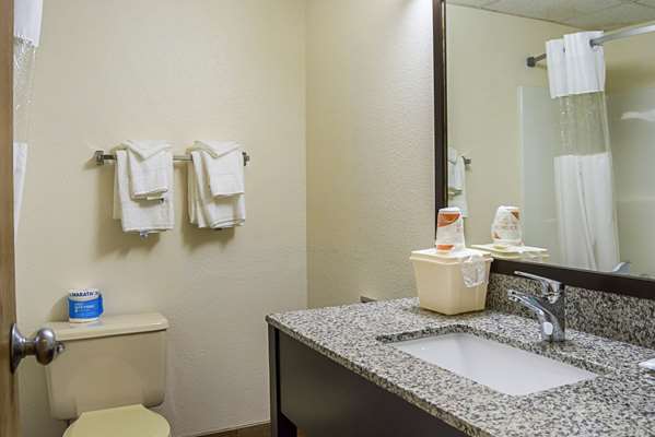 Suite - Quality Inn & Suites Clackamas