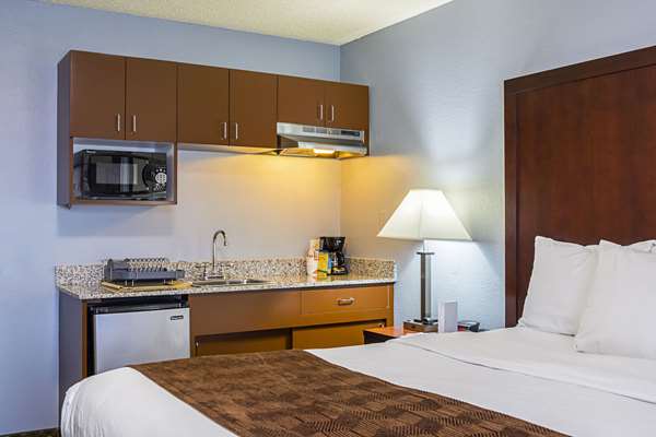  - Quality Inn & Suites Clackamas