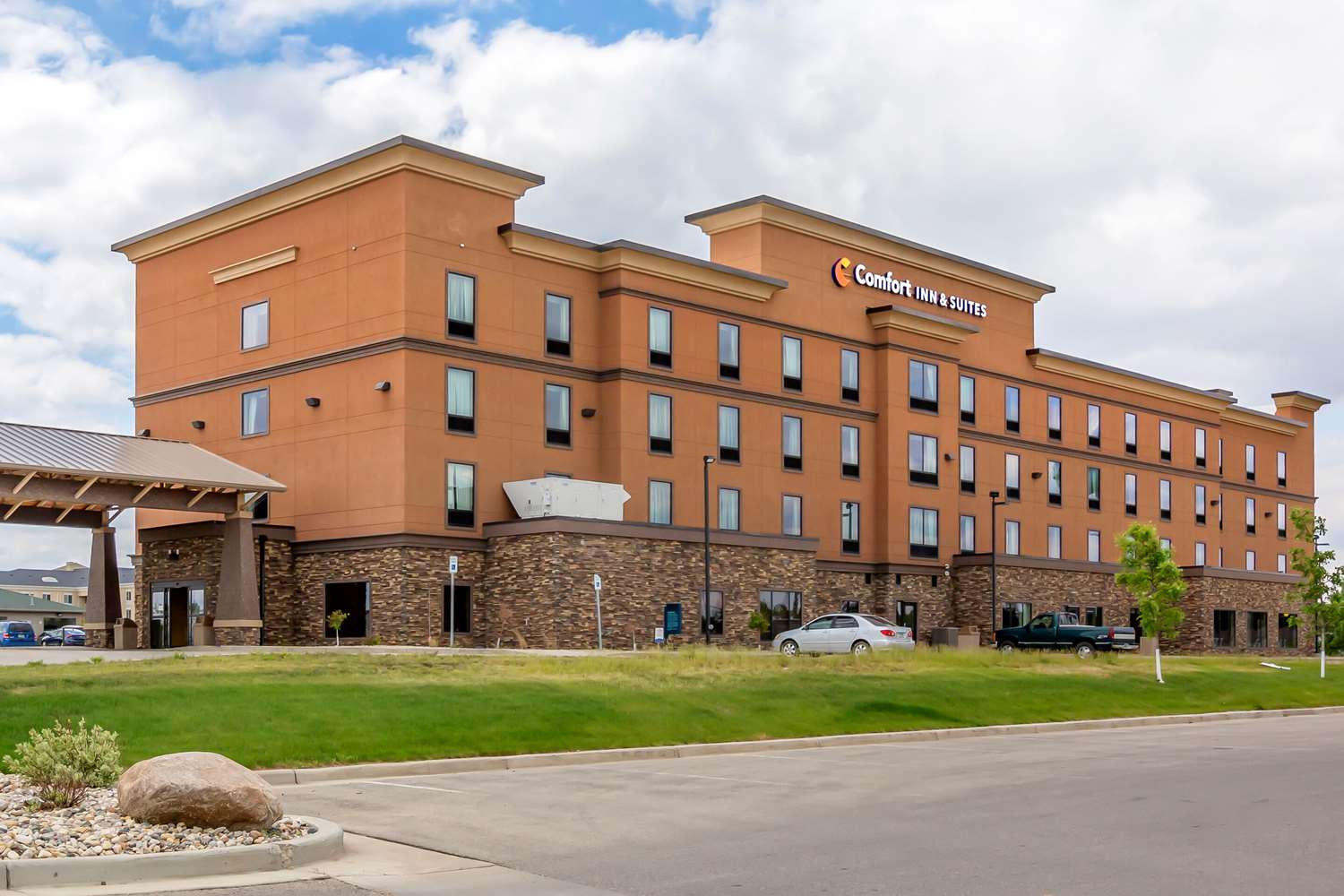 Comfort Inn & Suites Minot, ND See Discounts