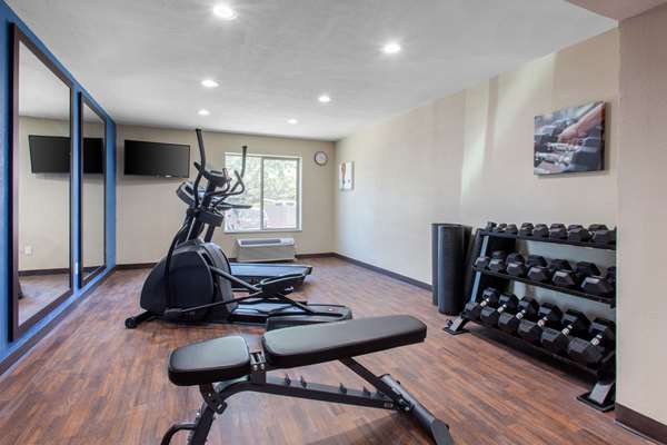 Fitness/ Exercise Room - Comfort Inn & Suites Lakeside