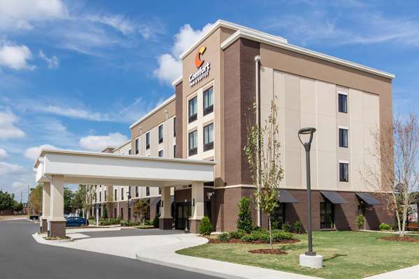 Exterior view - Comfort Inn & Suites at CrossPlex Village Birmingham - I-20 & I-59, Exit 120