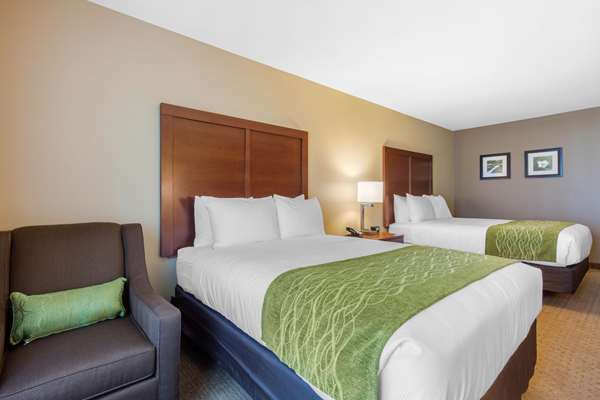  - Comfort Inn & Suites at CrossPlex Village Birmingham - I-20 & I-59, Exit 120