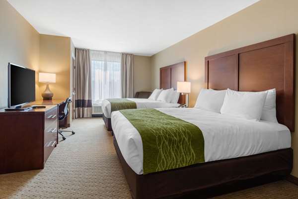  - Comfort Inn & Suites at CrossPlex Village Birmingham - I-20 & I-59, Exit 120