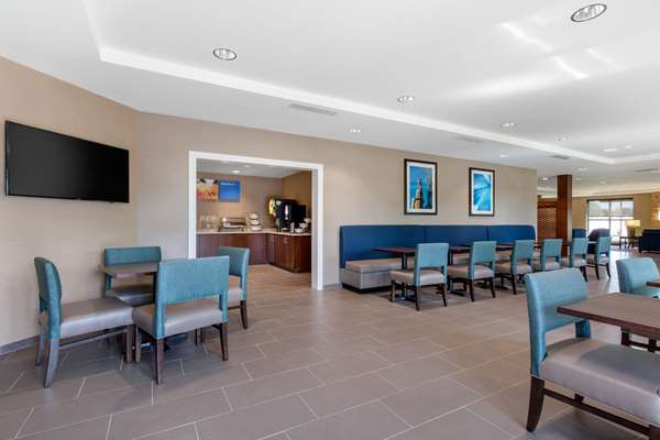 Amenities - Comfort Inn & Suites at CrossPlex Village Birmingham - I-20 & I-59, Exit 120