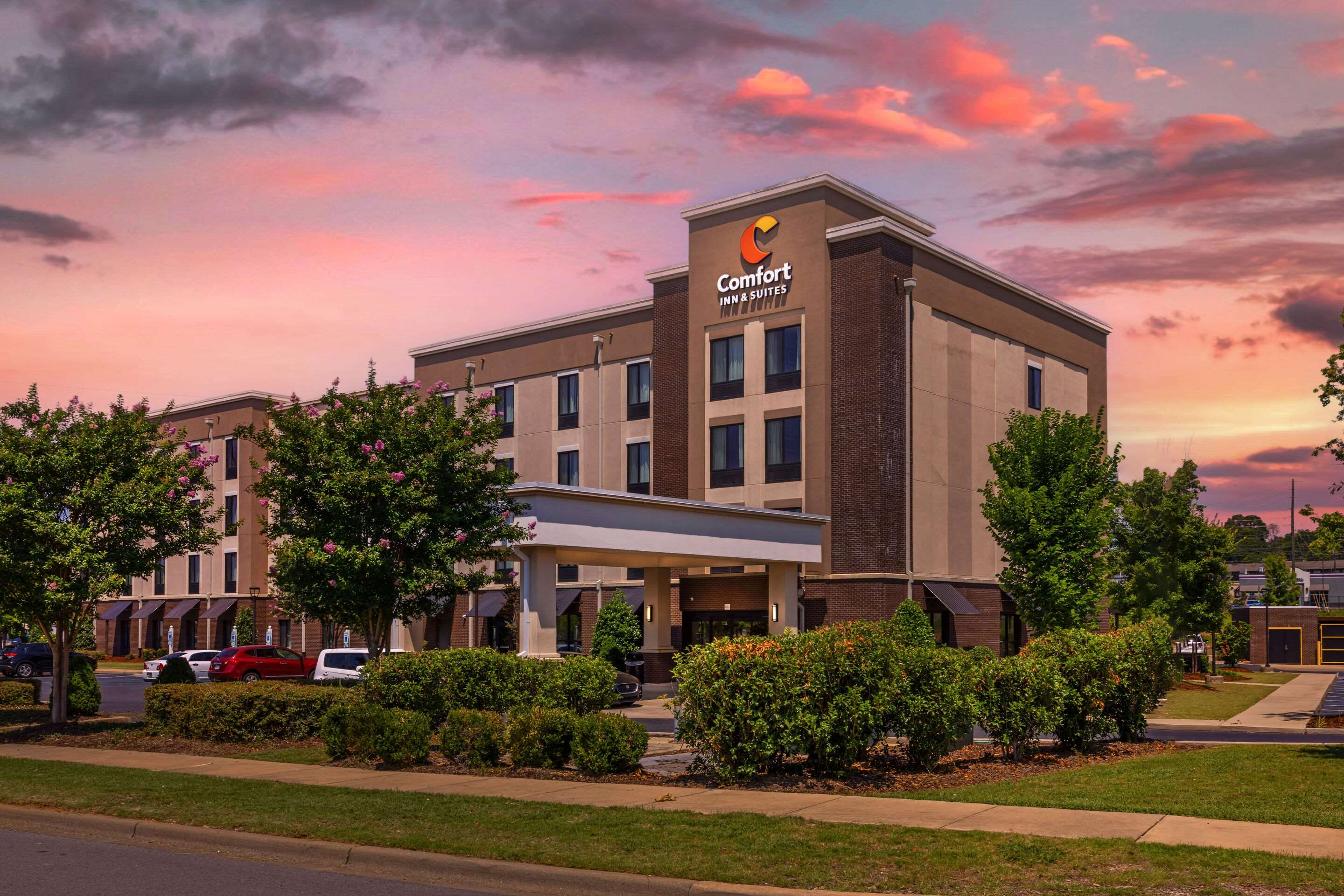 Twilight | Comfort Inn & Suites at CrossPlex Village
