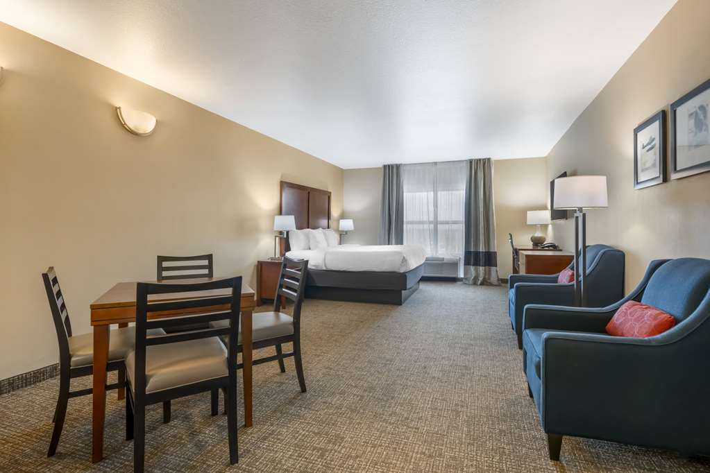 COMFORT INN AND SUITES-guestroom-Guest Room,Suite,On-Site.jpg
