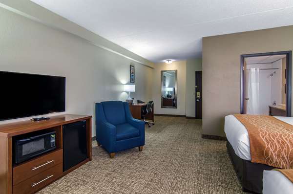  - Comfort Inn & Suites Wichita