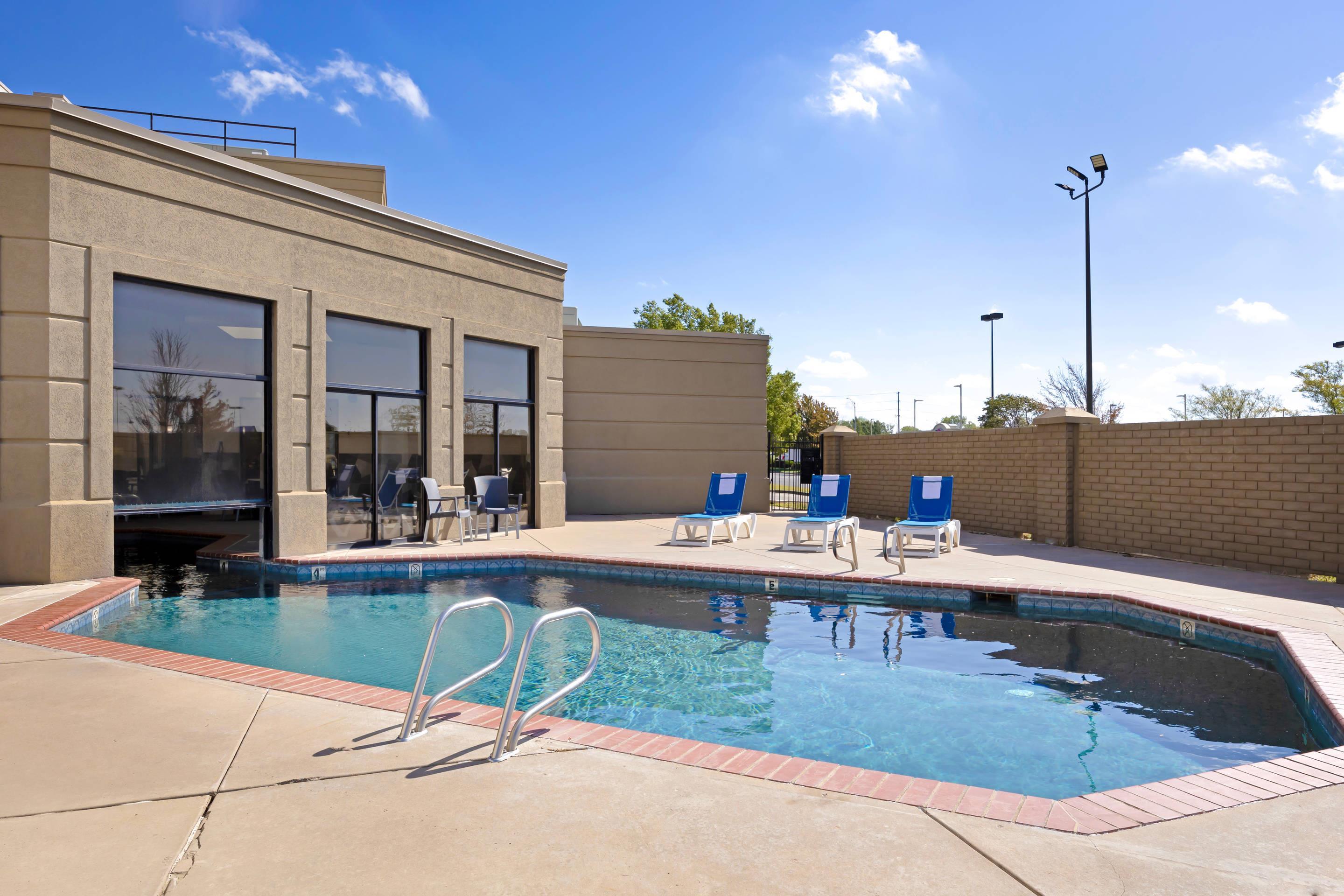 Outdoor pool | Comfort Inn & Suites