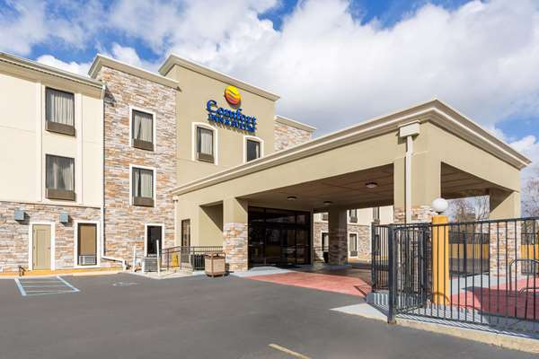 Exterior view - Comfort Inn & Suites Airport Baton Rouge