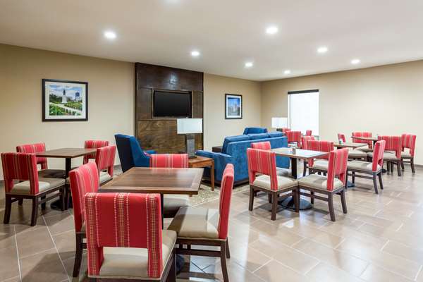 Amenities - Comfort Inn & Suites Airport Baton Rouge