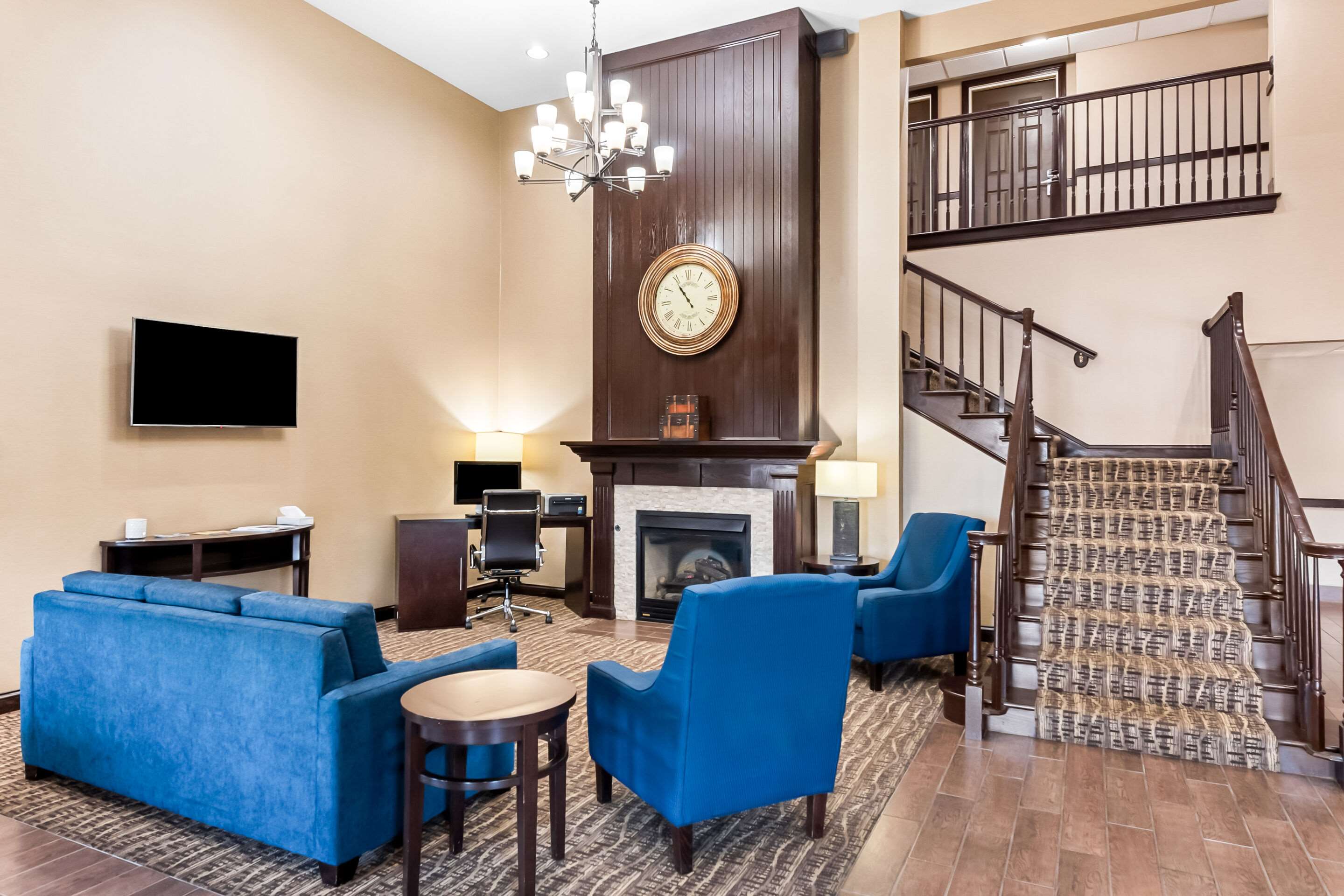 Hotel lobby | Comfort Inn & Suites