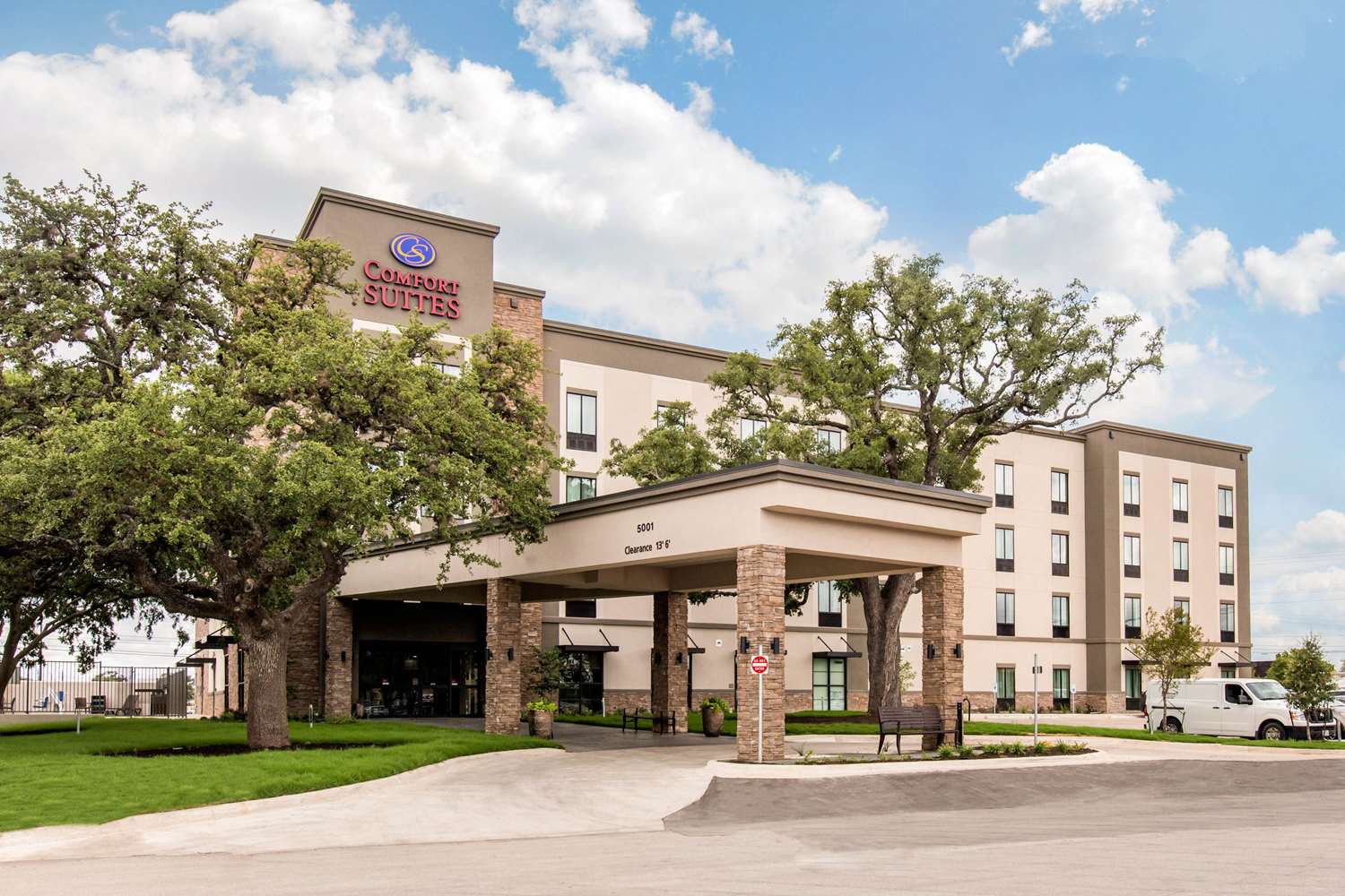 Comfort Suites South Austin, TX See Discounts