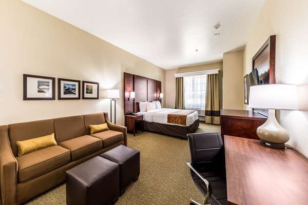  - Comfort Suites Grand Prairie