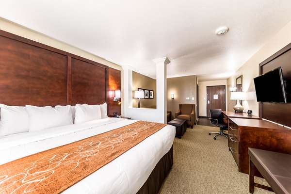  - Comfort Suites Grand Prairie
