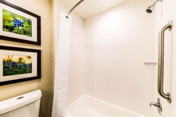  - Comfort Suites Grand Prairie