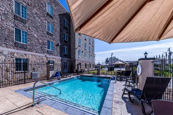 Pool - Comfort Suites Grand Prairie