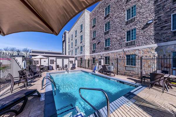 Pool - Comfort Suites Grand Prairie