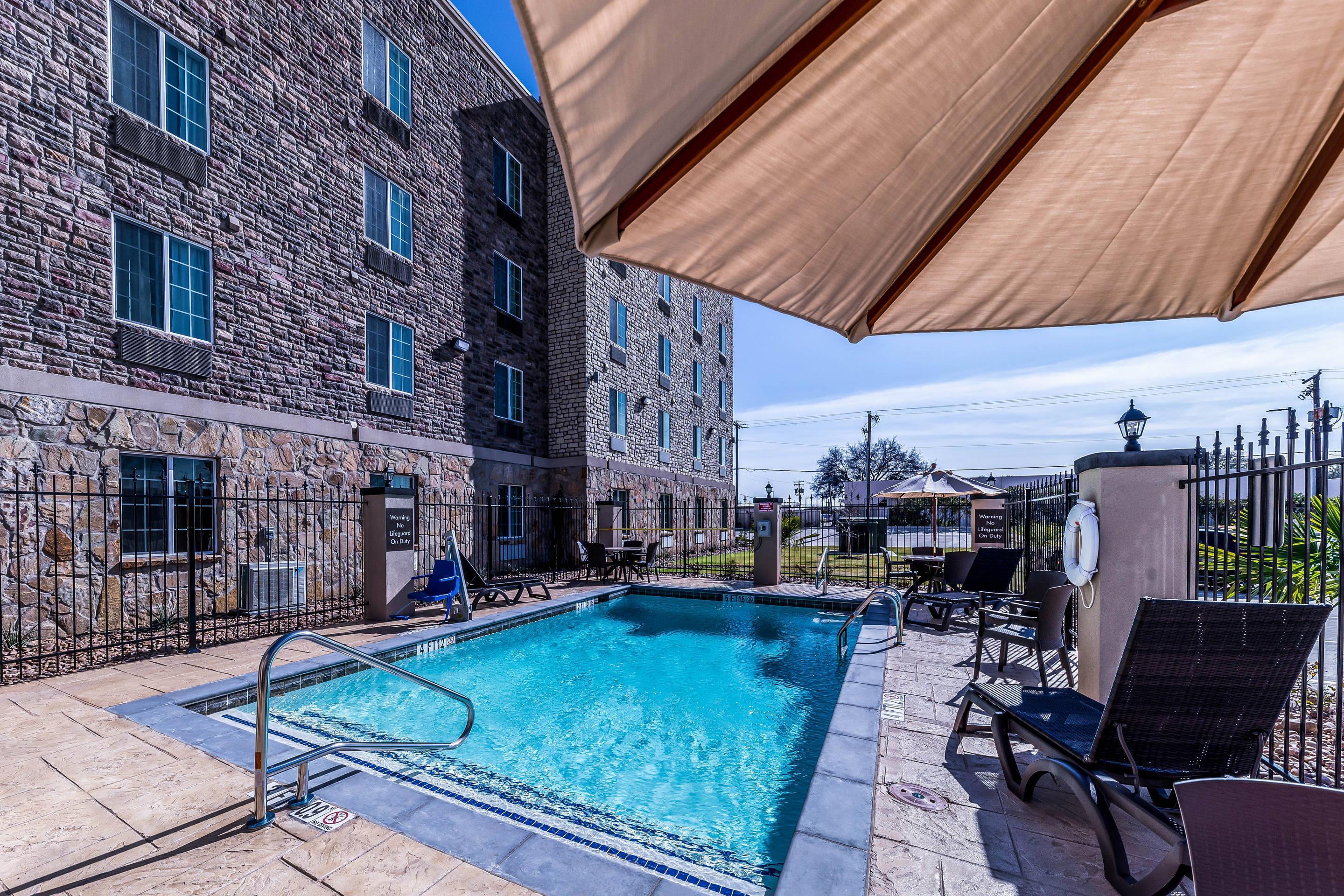 Relax by the pool | Comfort Suites Grand Prairie - Arlington North