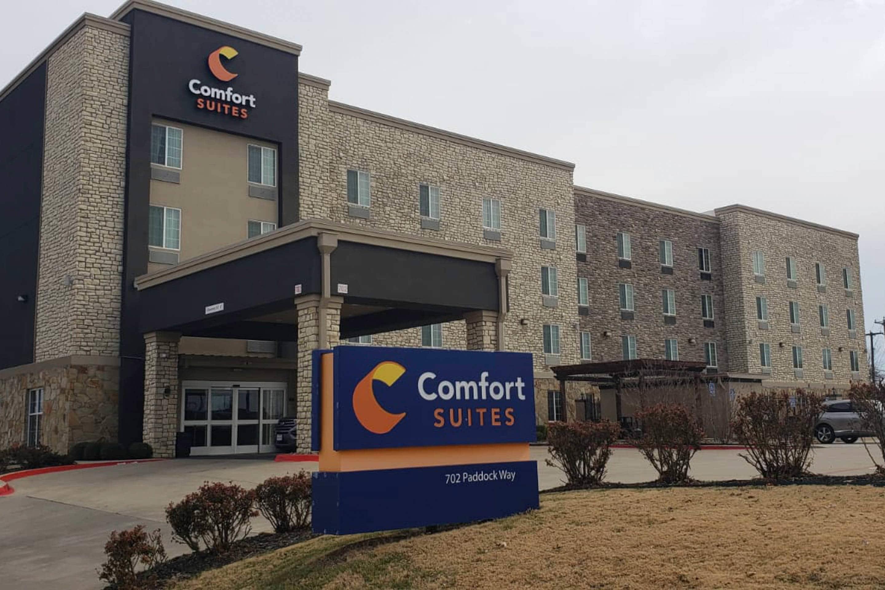 Hotel exterior | Comfort Suites Grand Prairie - Arlington North