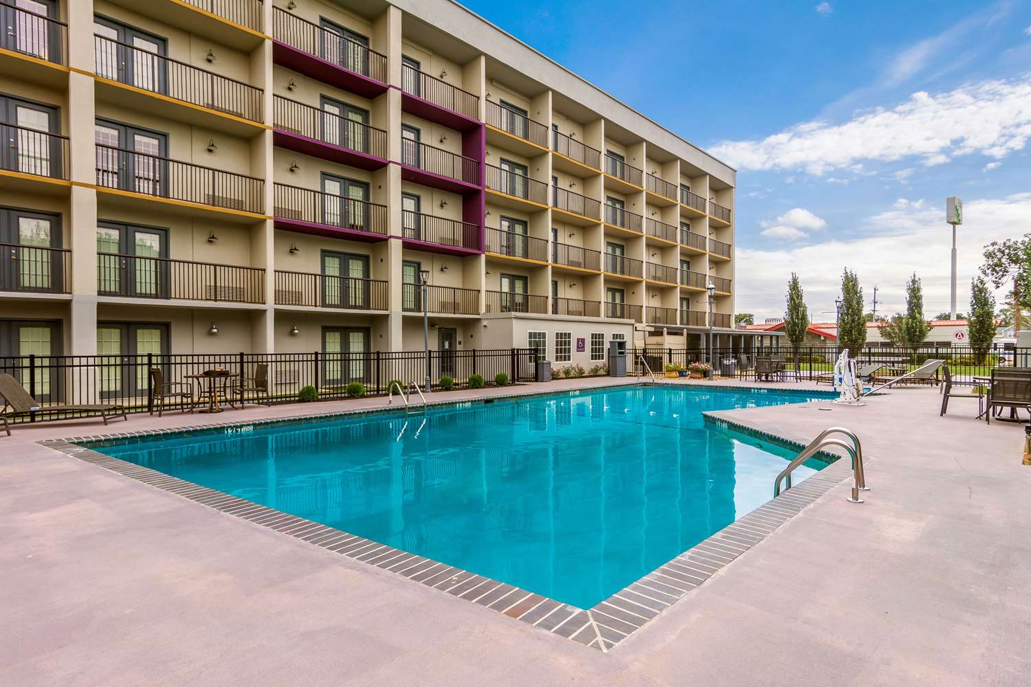 District 3 Hotel Downtown Chattanooga I24, Exit 178, TN See Discounts