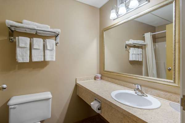  - Econo Lodge Regina
