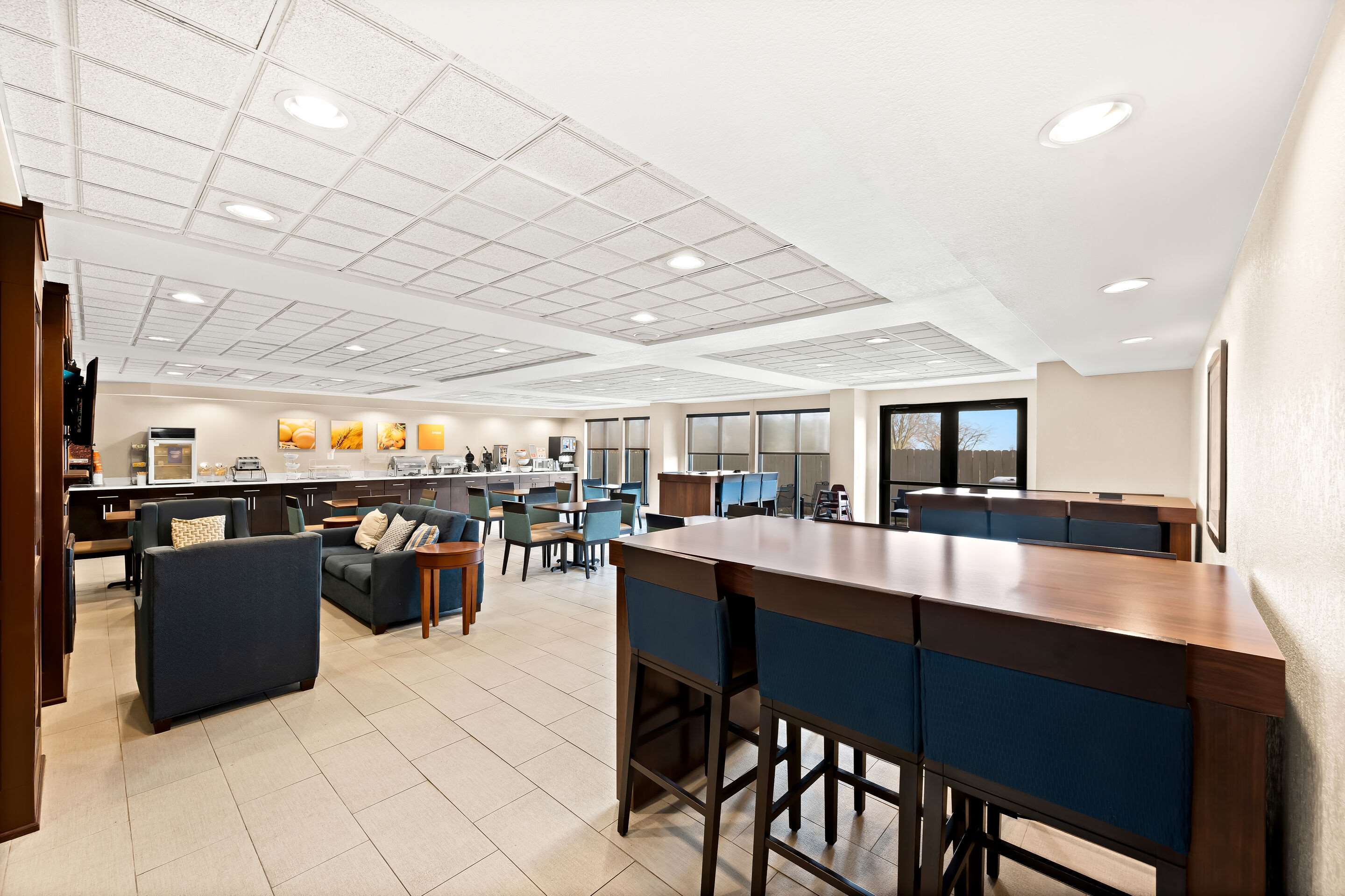 Breakfast area